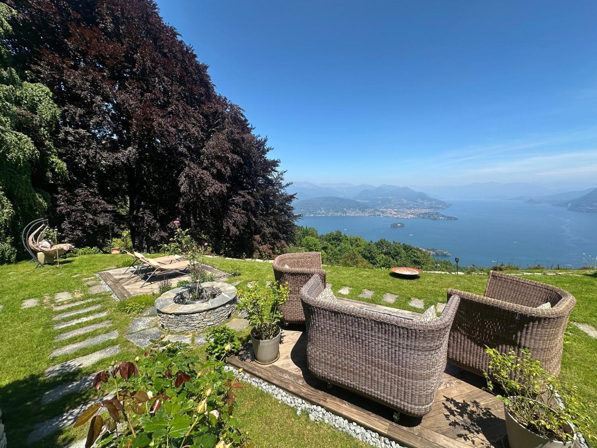 Private Luxury Spa & Silence Retreat With Spectacular View Over The Lake Maggiore Stresa Exterior photo